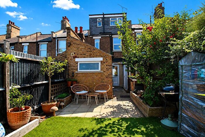 4 Bedroom Terraced House For Sale In Howarth Road, Abbey Wood, SE2
