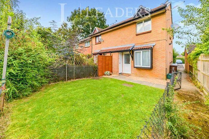 1 Bedroom Property To Rent In Harness Way, St. Albans, AL4