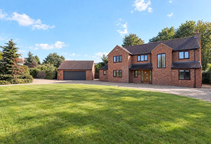 4 Bedroom Detached House For Sale In Gallamore Lane, Market Rasen, LN8