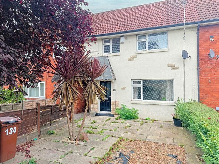 3 Bedroom Property For Sale In Broad Lane, Leeds, LS13
