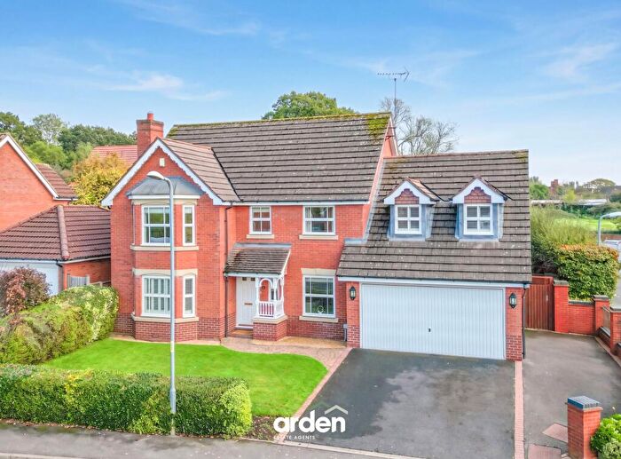 4 Bedroom Detached House For Sale In Great Hockings Lane, Webheath, B97