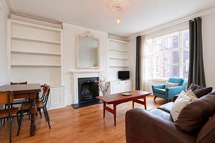 2 Bedroom Flat To Rent In Hertford Street, Mayfair, London, W1J