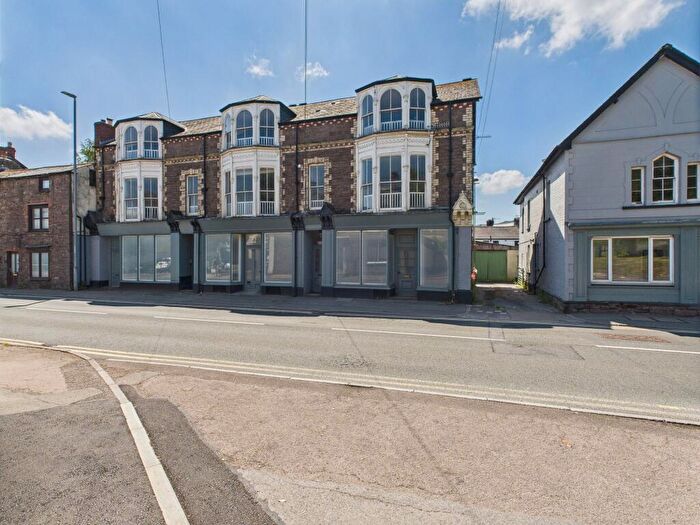 2 Bedroom Flat For Sale In Brecon Road, NP7