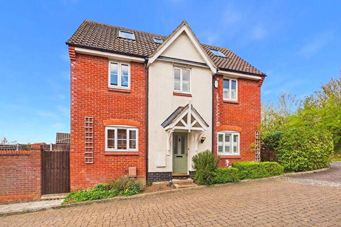 4 Bedroom Semi-Detached House For Sale In Thacker Way, Three Score, Norwich, NR5