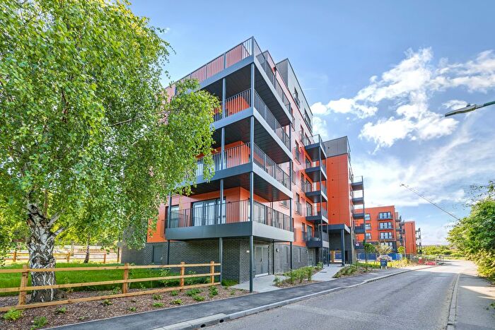 2 Bedroom Flat To Rent In Barley Close, Greenhithe, DA9