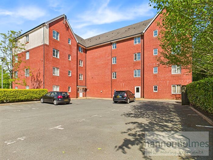 2 Bedroom Flat For Sale In Sydney Barnes Close, Rochdale, OL11