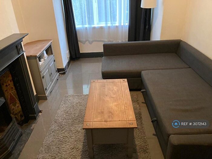 2 Bedroom Terraced House To Rent In Marne Avenue, London, N11