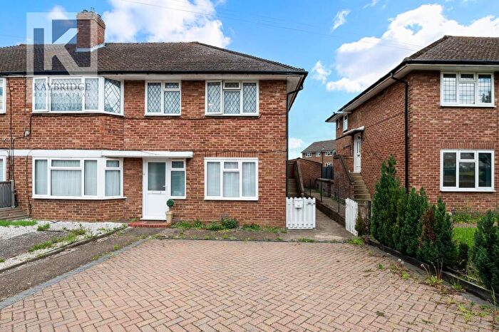 2 Bedroom Maisonette To Rent In Reynolds Avenue, Chessington, KT9