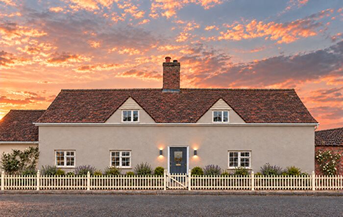 4 Bedroom House For Sale In White Horse House, Stone Street, Hadleigh, IP7