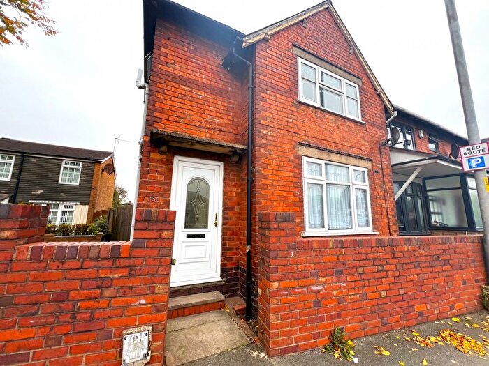 3 Bedroom Semi-Detached House To Rent In Wolverhampton Road, Walsall, WS2