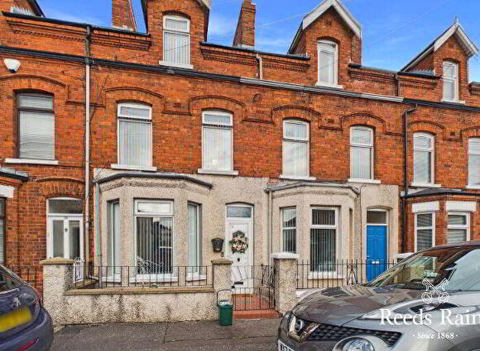 4 Bedroom Mid Terraced House For Sale In Willowholme Street, Belfast, BT6