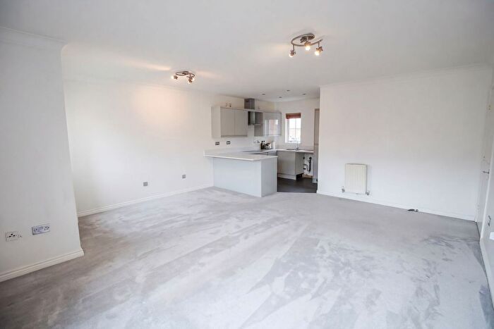 2 Bedroom Flat For Sale In Lancaster Way, Ashford, TN23