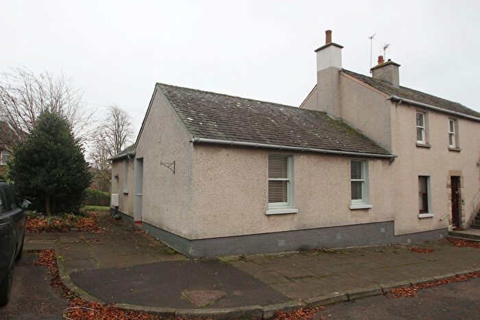 1 Bedroom Flat To Rent In Castlegate, Lanark, ML11