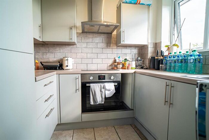 1 Bedroom Flat To Rent In Guthlaxton Avenue, Lutterworth, LE17