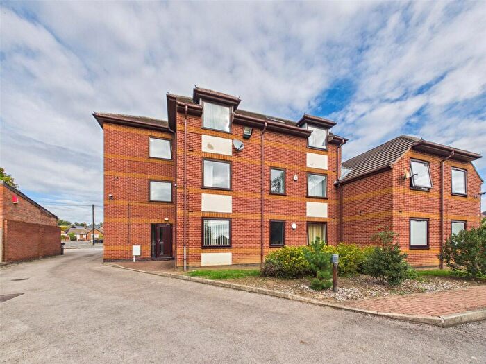 2 Bedroom Apartment For Sale In Park View Court, Beeston, Nottingham, Nottinghamshire, NG9