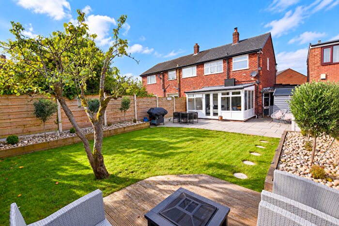 3 Bedroom Semi-Detached House For Sale In Frederick Street, Denton, , Tameside, M34