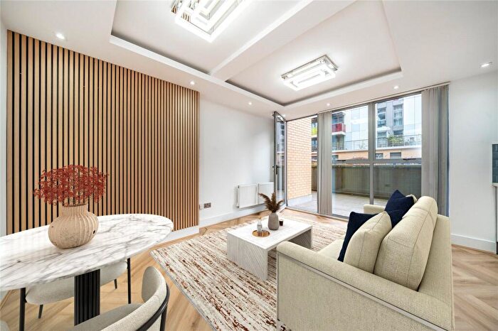 2 Bedroom Flat For Sale In Warton Road, London, E15