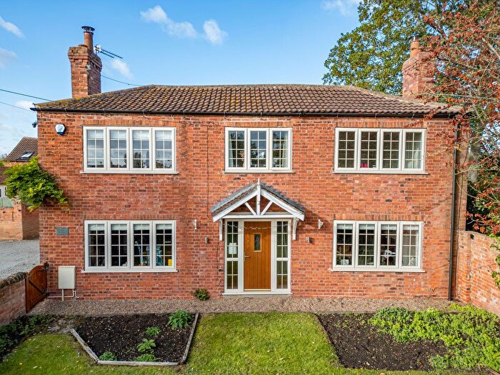 5 Bedroom Detached House For Sale In West Moor Farm, Doncaster, DN10