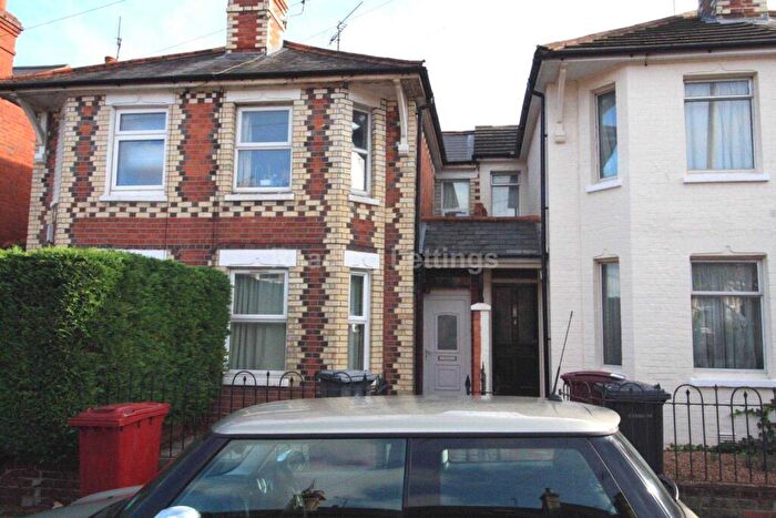 4 Bedroom House To Rent In Highgrove Street, Reading, RG1