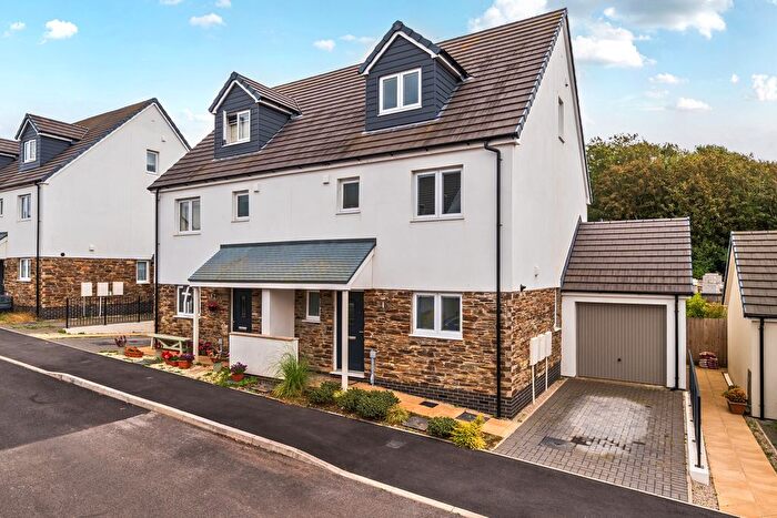 4 Bedroom Semi-Detached House For Sale In Cricket Field Crescent, Hayle, Cornwall, TR27