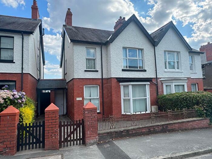 4 Bedroom Semi-Detached House For Sale In Caradoc Road, Aberystwyth, SY23