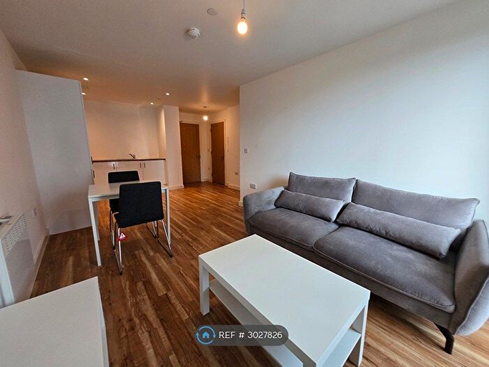 1 Bedroom Flat To Rent In Michigan Avenue, Salford, M50