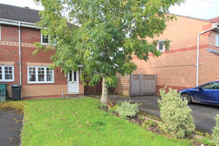 3 Bedroom Semi-Detached House To Rent In Cloughfield, Penwortham, PR1
