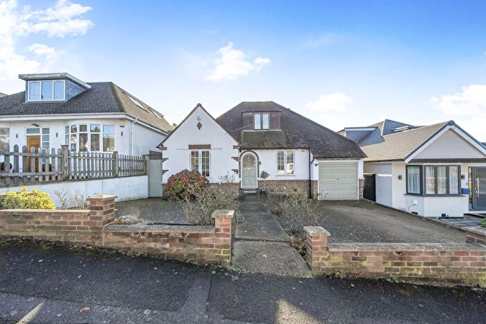 3 Bedroom Detached House To Rent In Hillside Rise, Northwood, HA6