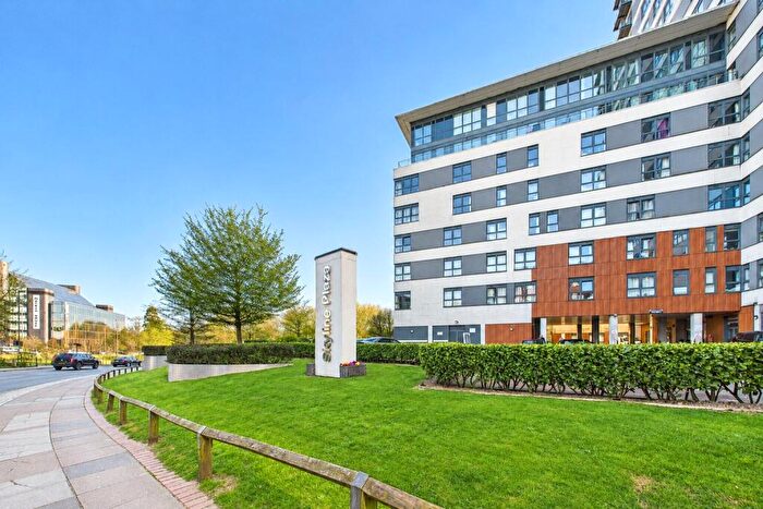 Studio For Sale In Alencon Link, Basingstoke, Hampshire, RG21