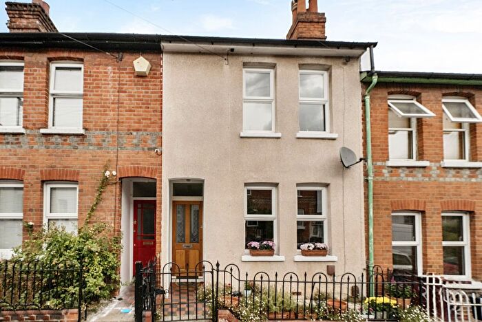 3 Bedroom Terraced House For Sale In Edgehill Street, Reading, Berkshire, RG1