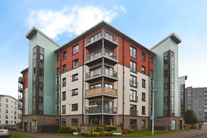 2 Bedroom Flat To Rent In Lochend Butterfly Way, Lochend, Edinburgh, EH7
