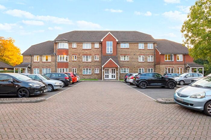 2 Bedroom Apartment For Sale In Caraway Place, Wallington, SM6