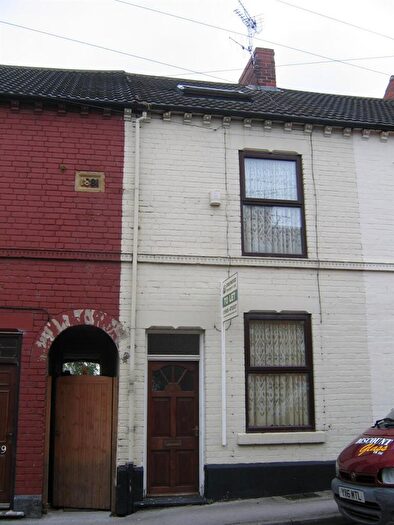 4 Bedroom Terraced House To Rent In John Street, Worksop, S80