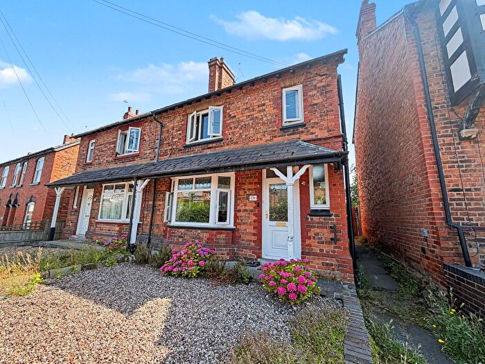 3 Bedroom Semi-Detached House For Sale In Wrexham Road, Whitchurch, SY13