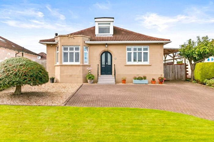 3 Bedroom Detached House For Sale In Eaglesham Road, Clarkston, G76