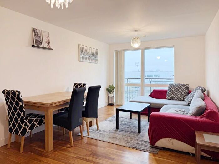 2 Bedroom Flat To Rent In Hemisphere, , The Boulevard, Birmingham, B5