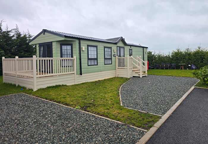 2 Bedroom Lodge For Sale In Ely, Cambridgeshire, CB7