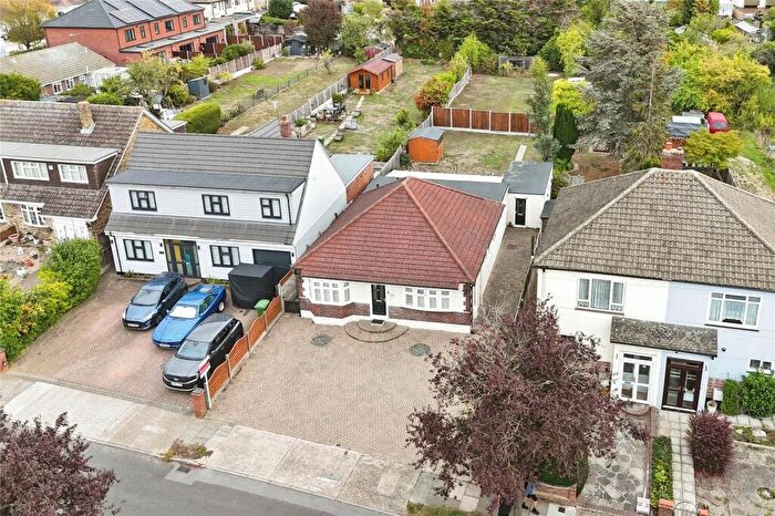 4 Bedroom Bungalow For Sale In Felstead Road, Romford, RM5