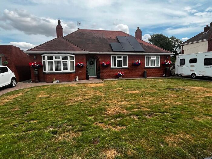 3 Bedroom Detached Bungalow For Sale In Bagsby Road, Owston Ferry, DN9
