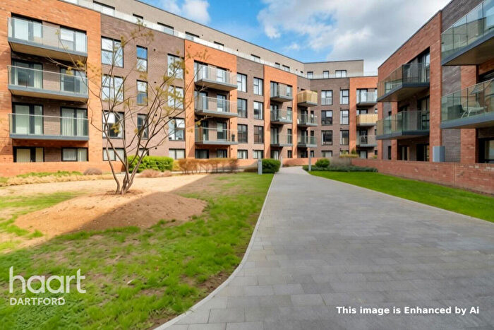 2 Bedroom Flat For Sale In William Mundy Way, Dartford, DA1
