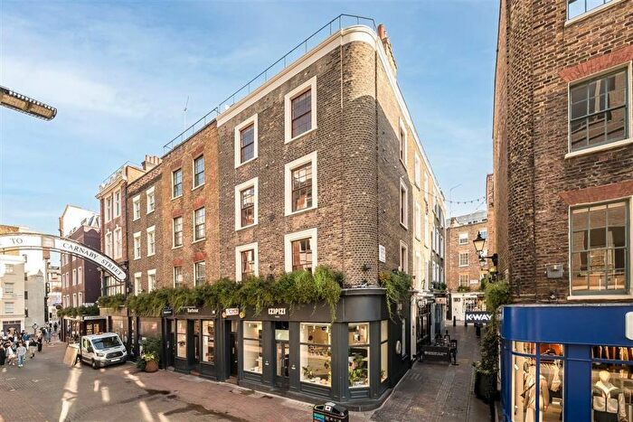 1 Bedroom Flat To Rent In Lowndes Court, Fitzrovia Amp; Covent Garden, W1F