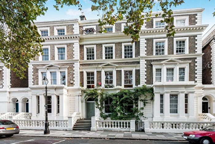 1 Bedroom Flat To Rent In Albert Square, London, SW8