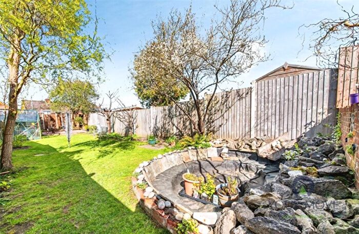 4 Bedroom Semi-Detached House For Sale In Forge Lane, East Farleigh, Maidstone, Kent, ME15