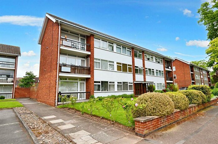 2 Bedroom Apartment To Rent In Riplingham Court, Arlington Avenue, Leamington Spa, CV32