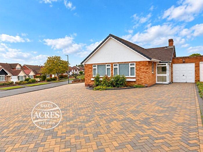 2 Bedroom Detached Bungalow For Sale In Inglewood Grove, Streetly, Sutton Coldfield, B74