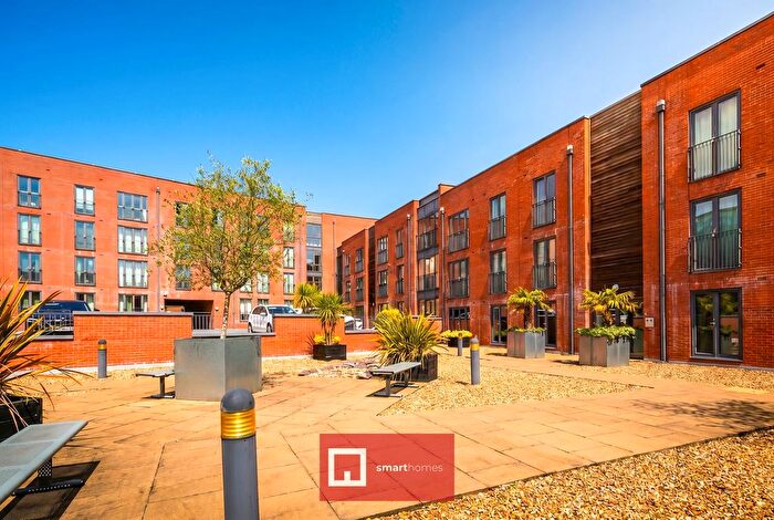 2 Bedroom Flat For Sale In Cornwood House, Rumbush Lane, Dickens Heath, B90