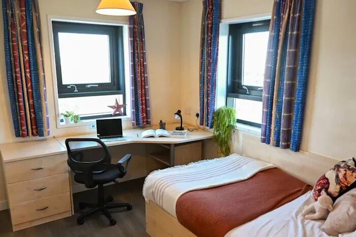 1 Bedroom Flat To Rent In Pitwines Cl, Bournemouth, BH15