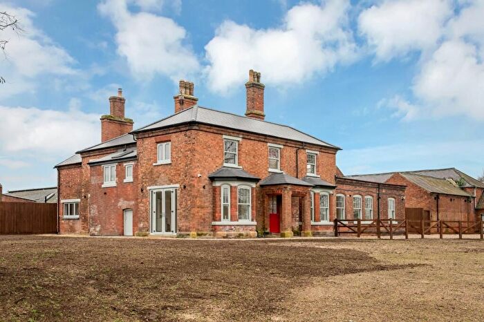 5 Bedroom Detached House To Rent In Stoke Lane, Burton Joyce, NG14