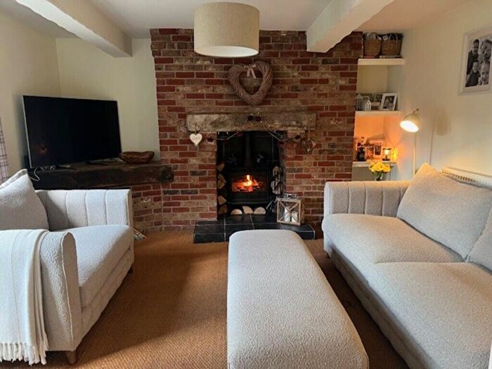3 Bedroom Terraced House For Sale In Maltkiln Road, Fenton, LN1
