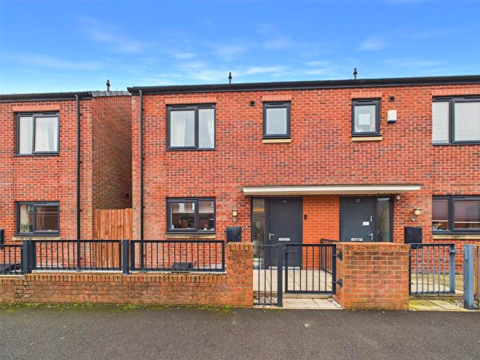 3 Bedroom Semi-Detached House For Sale In Malford Street, Openshaw, Manchester, M11